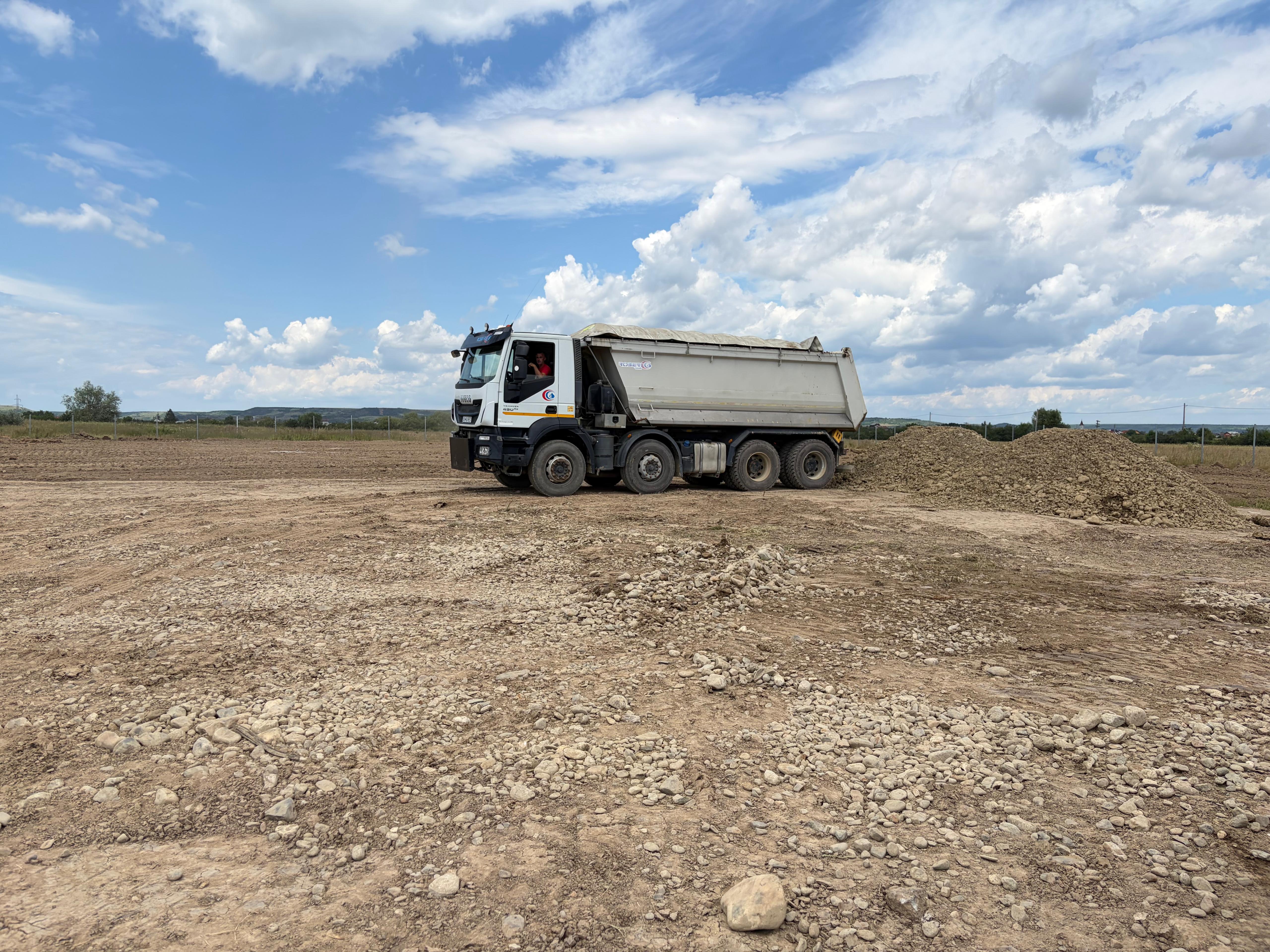 Liebherr 736 – vedere față